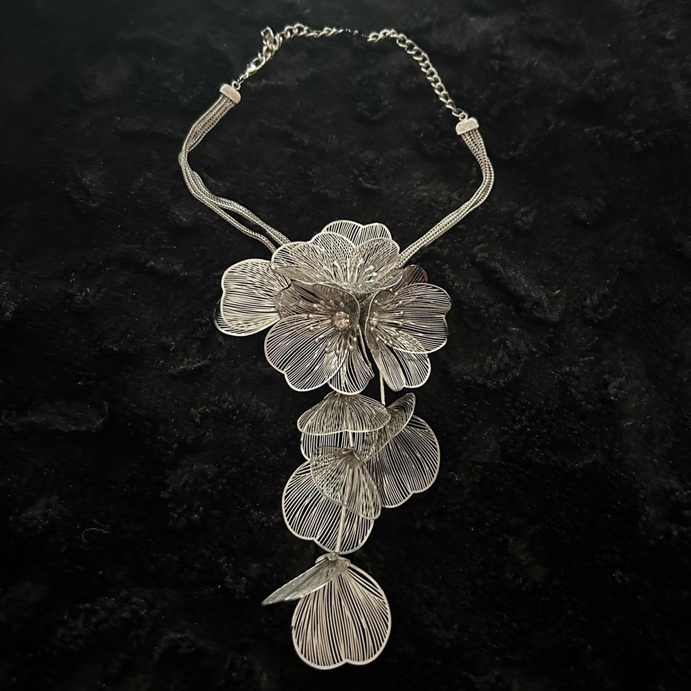 Silver necklace